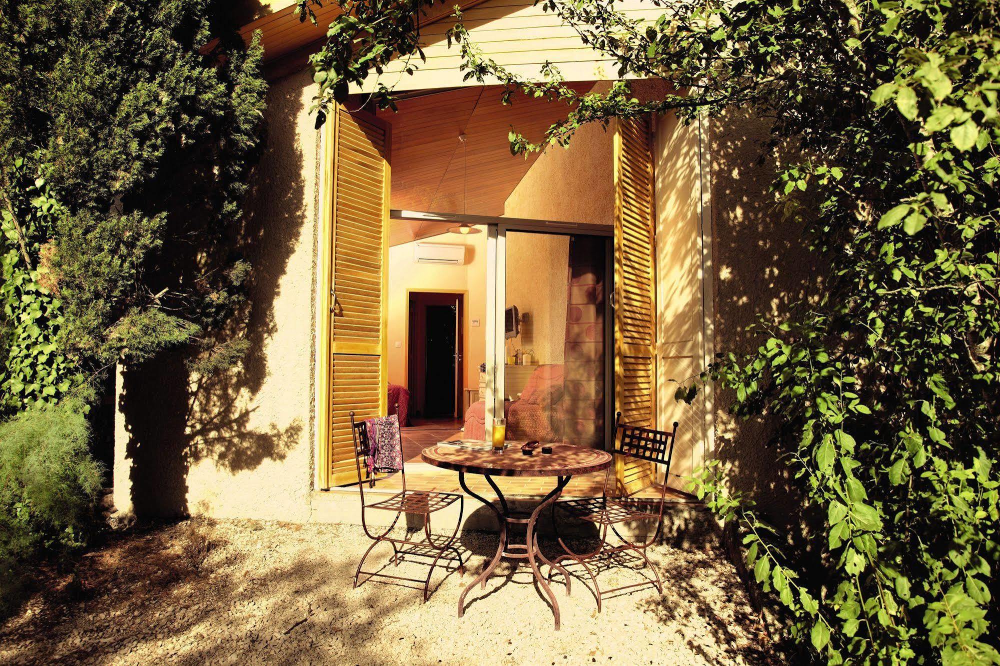 Belambra Clubs L'Isle Sur La Sorgue - Domaine De Mousquety Hotel Kültér fotó